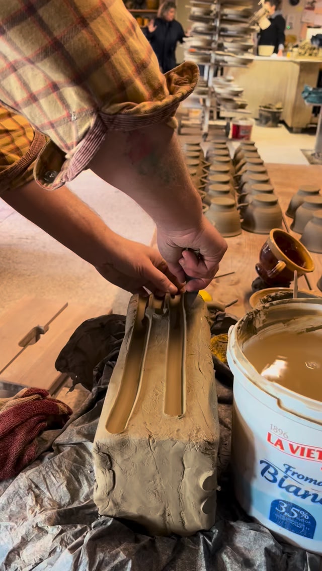 La fabrique de poterie de Cliousclat